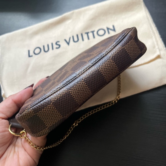 Louis Vuitton Mini Pochette - Damier Ebene - Picture 4 of 12